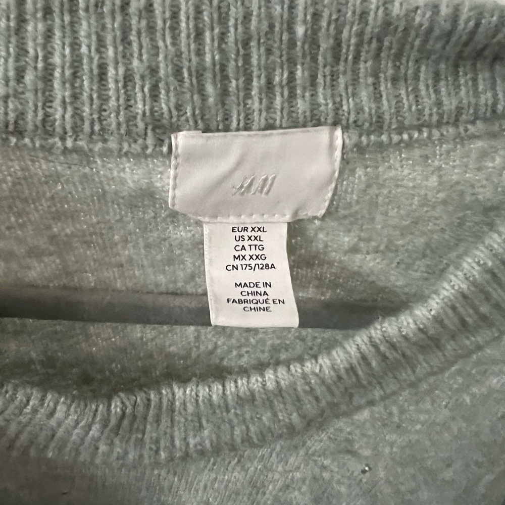 H&m sweater - Picture 2 of 4